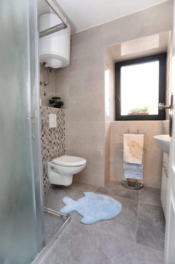 Studio apartman Mihaella Kaštela Esterno foto